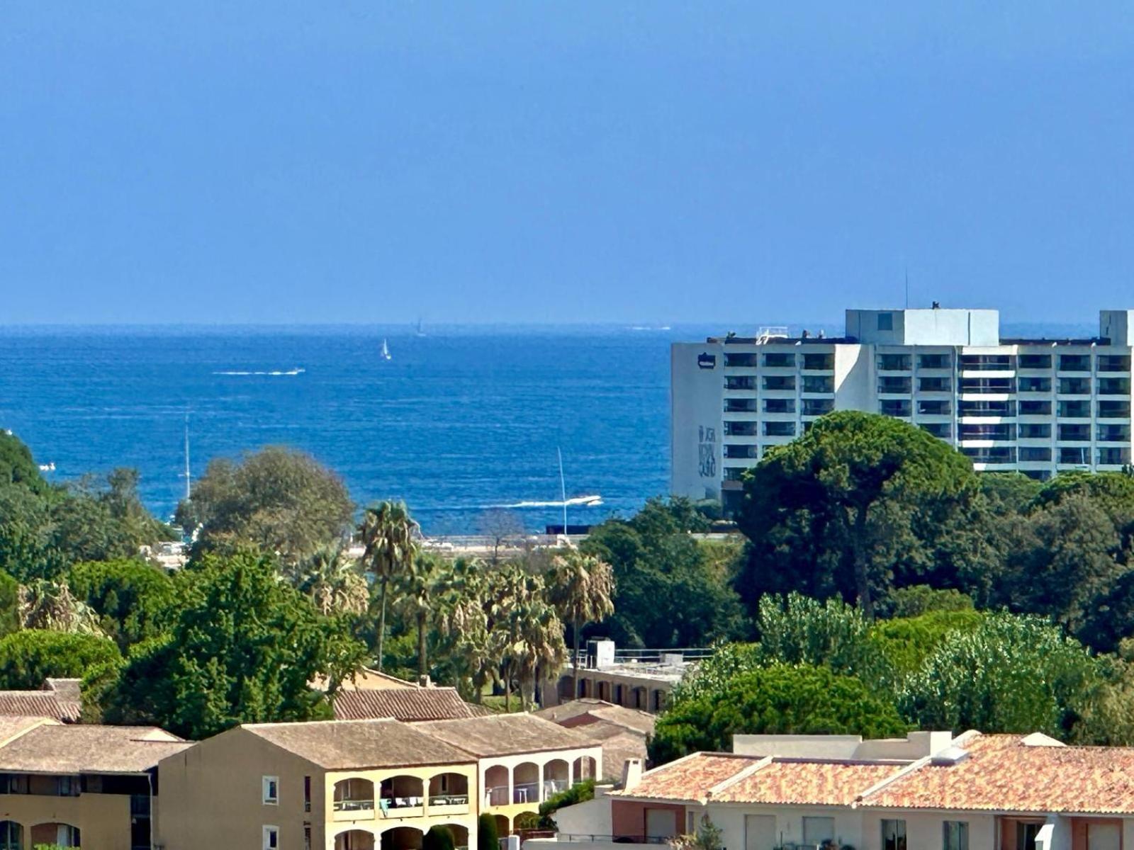 Appartement T3 De Standing Vue Mer Et Marina Mandelieu Exterior foto