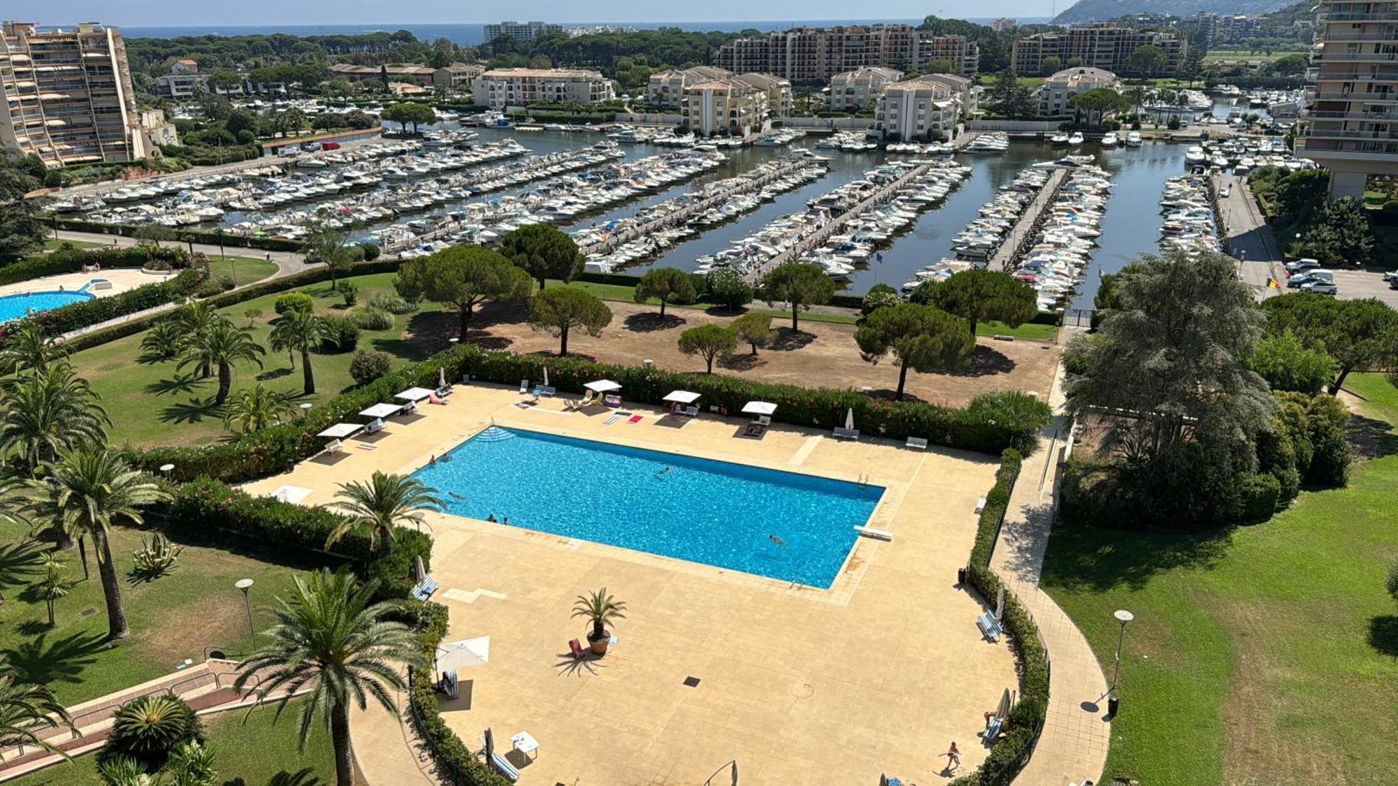 Appartement T3 De Standing Vue Mer Et Marina Mandelieu Exterior foto