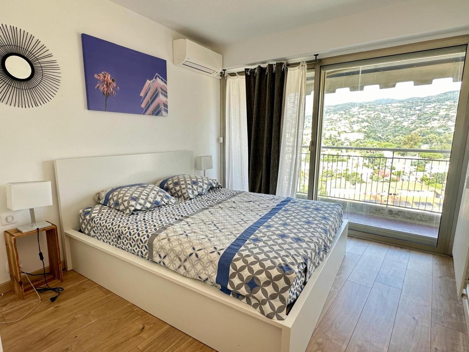 Appartement T3 De Standing Vue Mer Et Marina Mandelieu Exterior foto